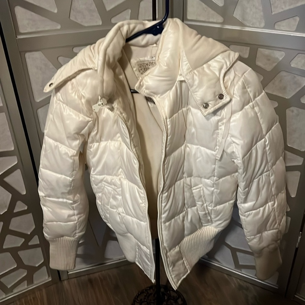 Old Navy puffer jacket size medium white